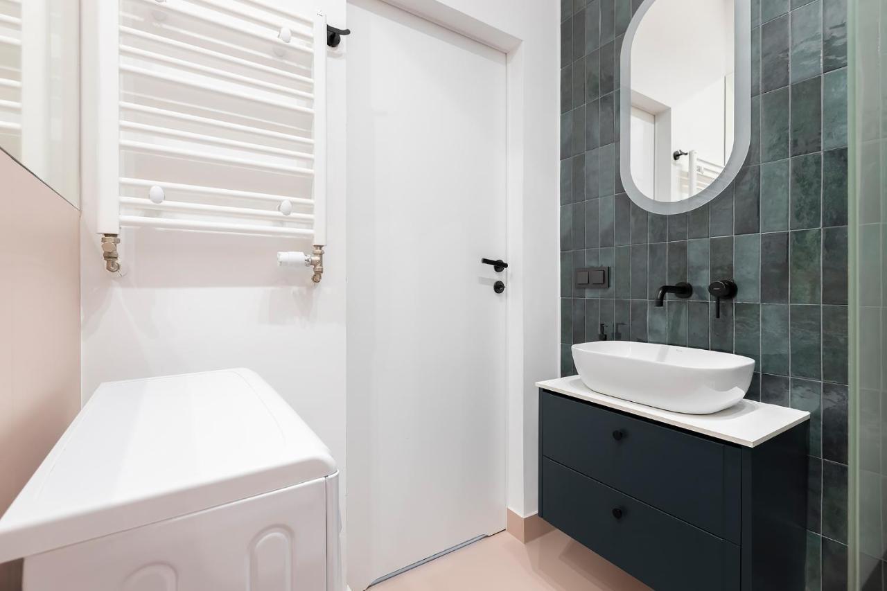 Homewell Apartments City Center Poznan Luaran gambar