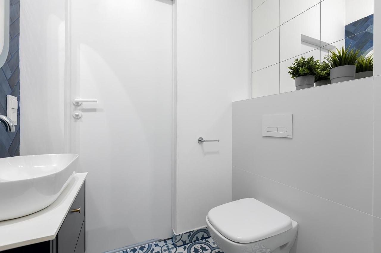 Homewell Apartments City Center Poznan Luaran gambar